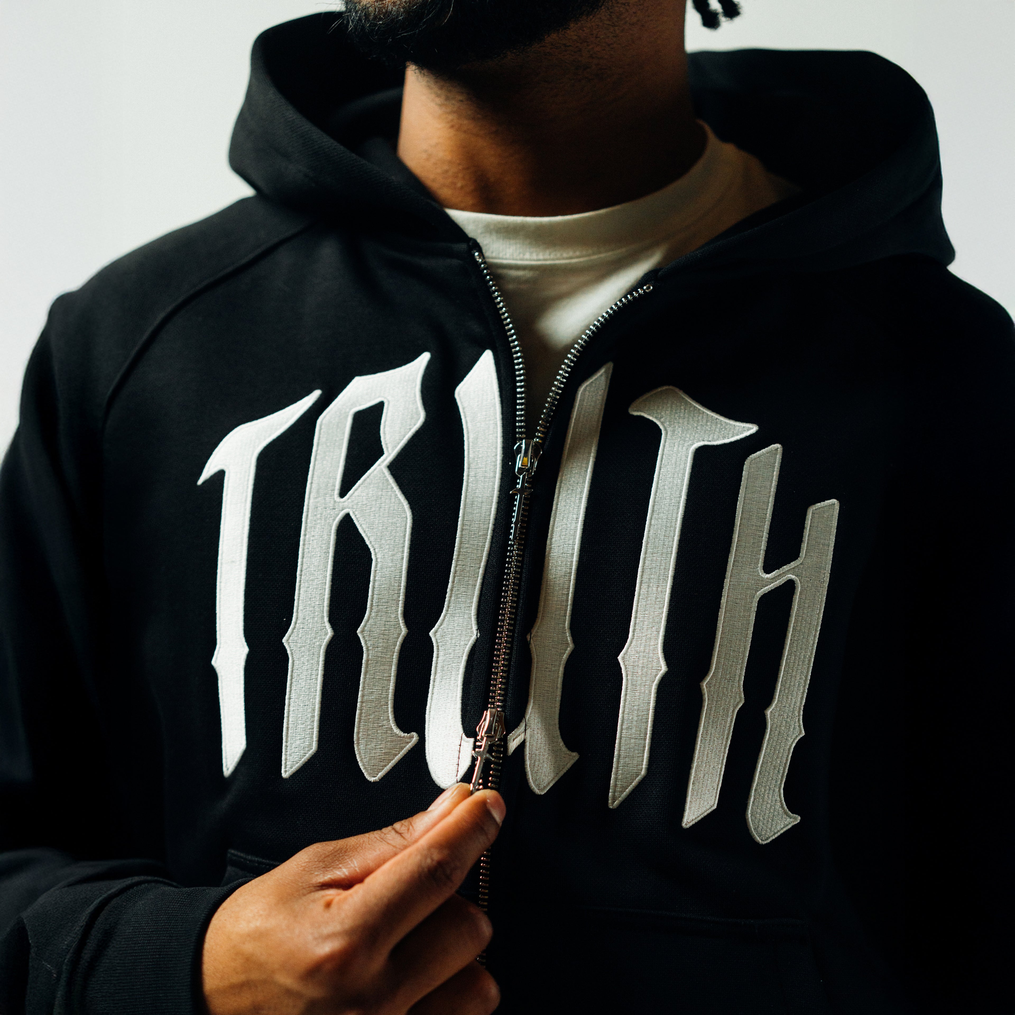 HOODIE OF TRUTH
